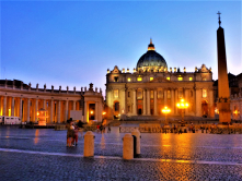 Peterskirche in Rom in Abendstimmung
