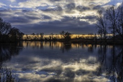 Dreigende luchten boven Het Hollands Gat