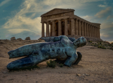 Ikarus vor dem Concordia-Tempel