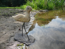 Zelfgemaakte houten kluut