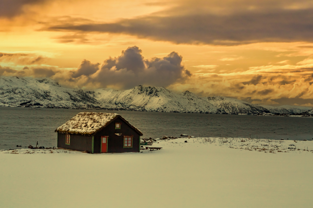 The hut near the Fjord