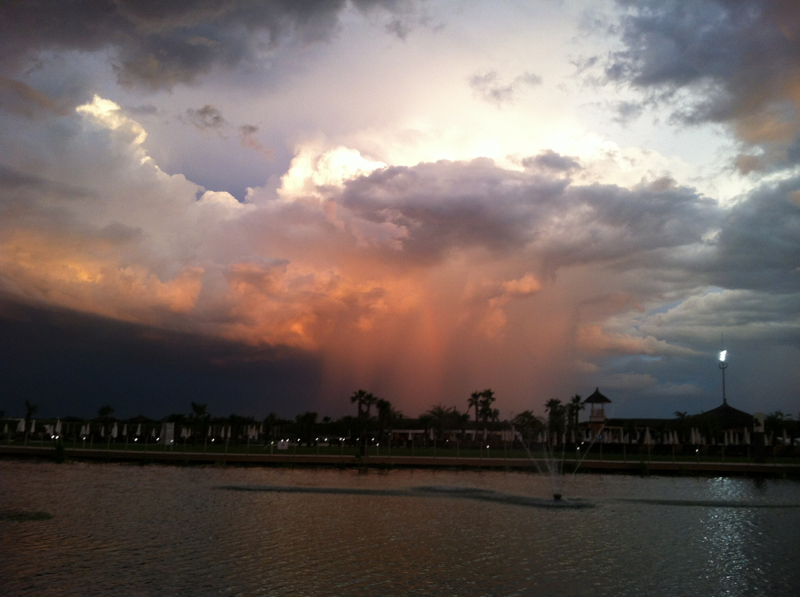 nori tunete si ploaie